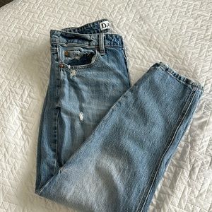 DAZE tough love jeans. Size 28. Boyfriend cut.